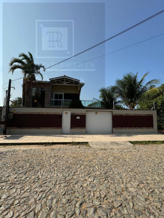 Casa com 4 Quartos à Venda, 330 m² em Precabura - Eusébio