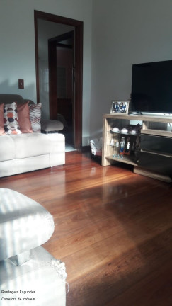 Imagem Casa com 3 Quartos à Venda, 145 m² em Jardim Campos Elísios - Poços De Caldas Imagem Casa com 3 Quartos à Venda, 145 m² em Jardim Campos Elísios - Poços De Caldas