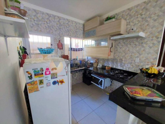 Imagem Casa com 2 Quartos à Venda, 65 m² Imagem Casa com 2 Quartos à Venda, 65 m²
