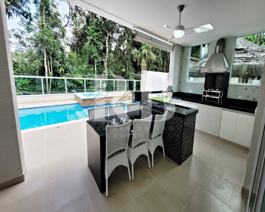 Imagem Imóvel com 6 Quartos à Venda, em Riviera - Bertioga Imagem Imóvel com 6 Quartos à Venda, em Riviera - Bertioga