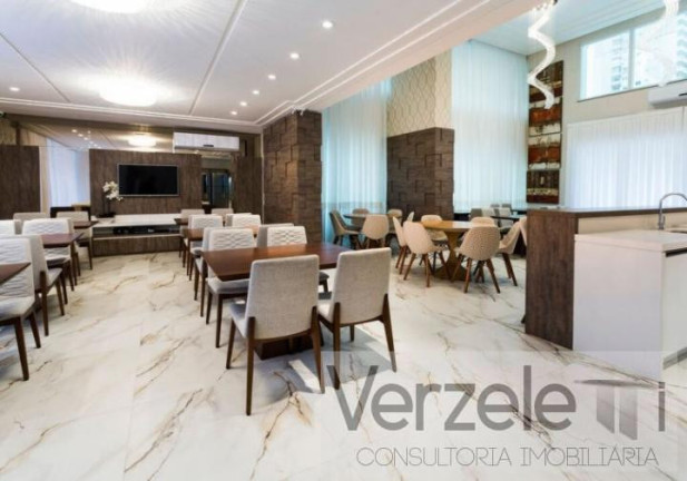 Imagem Apartamento com 3 Quartos à Venda, 129 m² em Centro - Balneário Camboriú Imagem Apartamento com 3 Quartos à Venda, 129 m² em Centro - Balneário Camboriú