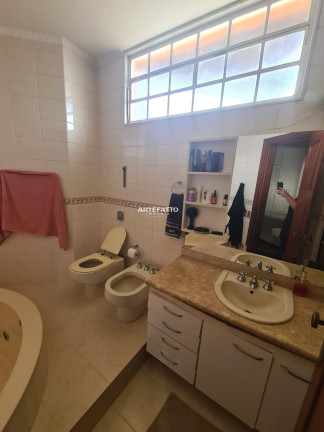Imagem Casa com 5 Quartos à Venda, 282 m² em Centro - Franca Imagem Casa com 5 Quartos à Venda, 282 m² em Centro - Franca