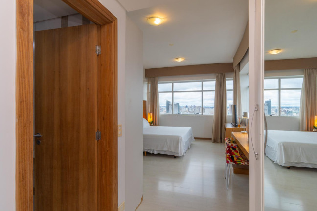 Imagem Apartamento com 1 Quarto para Alugar, 31 m² em Centro - Curitiba Imagem Apartamento com 1 Quarto para Alugar, 31 m² em Centro - Curitiba