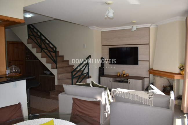 Imagem Imóvel com 2 Quartos à Venda, 103 m² em Região De Capivari - Campos Do Jordão Imagem Imóvel com 2 Quartos à Venda, 103 m² em Região De Capivari - Campos Do Jordão