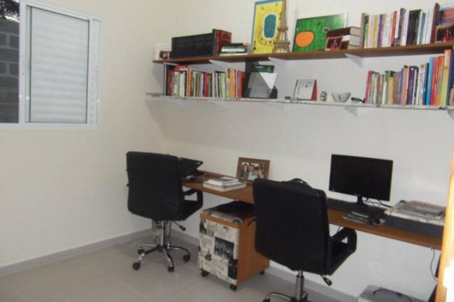 Imagem Casa com 4 Quartos à Venda, 210 m² em Quiririm - Taubaté Imagem Casa com 4 Quartos à Venda, 210 m² em Quiririm - Taubaté