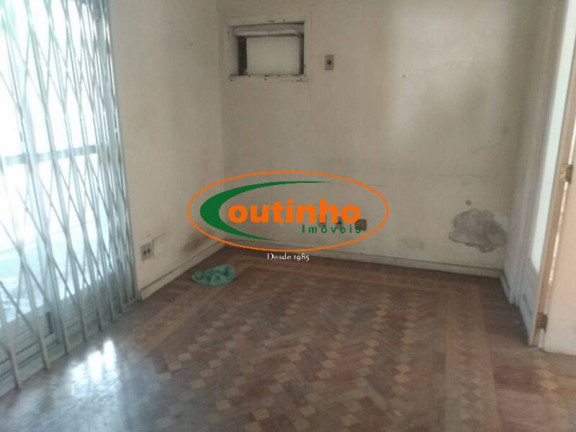 Imagem Casa com 7 Quartos à Venda, 310 m² em Maracanã - Rio De Janeiro Imagem Casa com 7 Quartos à Venda, 310 m² em Maracanã - Rio De Janeiro