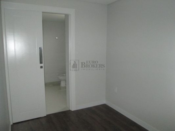 Imagem Apartamento com 3 Quartos à Venda, 136 m² em Centro - Balneário Camboriú Imagem Apartamento com 3 Quartos à Venda, 136 m² em Centro - Balneário Camboriú