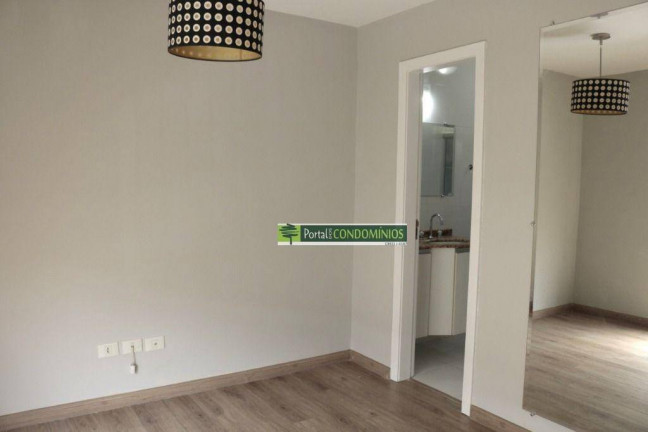 Imagem Sobrado com 3 Quartos à Venda, 115 m² em Santa Cândida - Curitiba
