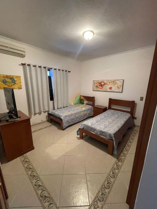 Imagem Casa com 3 Quartos à Venda, 214 m² em Barra Da Lagoa - Ubatuba