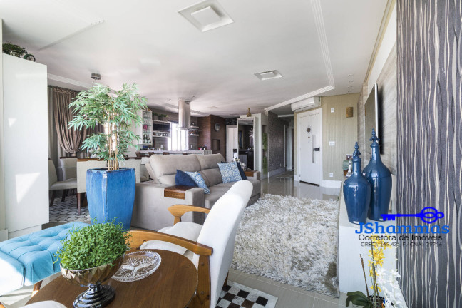 Imagem Apartamento com 3 Quartos à Venda, 136 m² em Centro - Balneário Camboriú