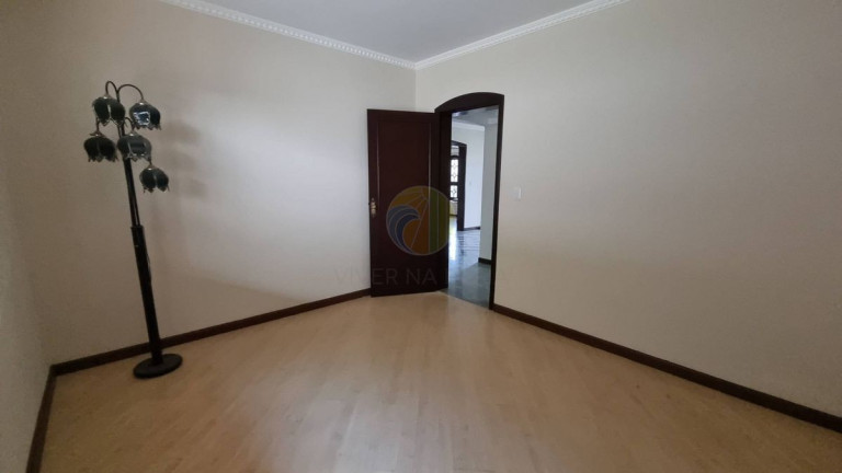 Imagem Casa com 4 Quartos à Venda, 321 m² em Estados - Balneário Camboriú Imagem Casa com 4 Quartos à Venda, 321 m² em Estados - Balneário Camboriú