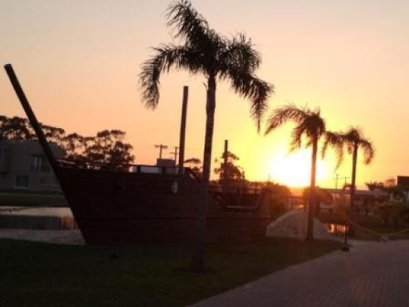 Imagem Terreno à Venda, em Dubai - Capao Da Canoa Imagem Terreno à Venda, em Dubai - Capao Da Canoa