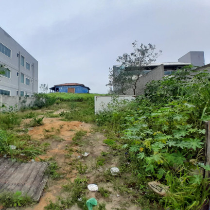 Terreno à Venda,  em Praia Do Sudoeste - São Pedro Da Aldeia