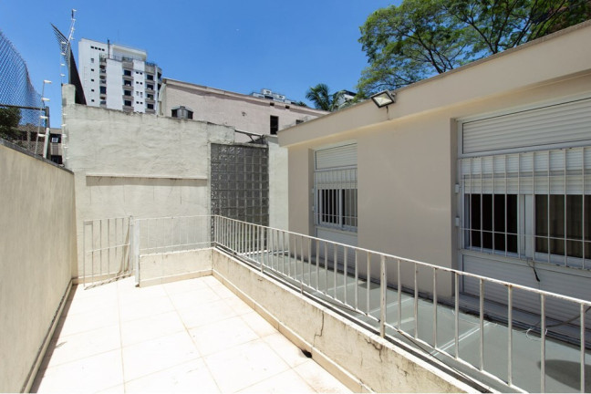 Imagem Casa com 3 Quartos à Venda, em Moema - São Paulo Imagem Casa com 3 Quartos à Venda, em Moema - São Paulo