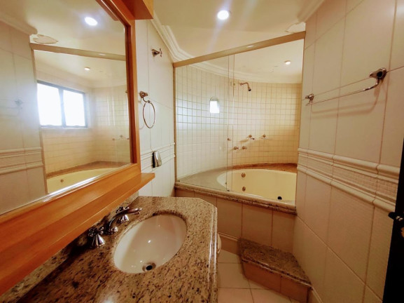 Imagem Cobertura com 4 Quartos à Venda, 389 m² em Centro - Joinville