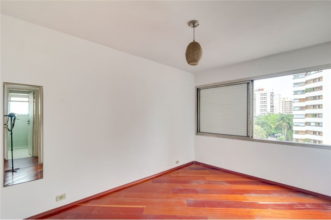 Imagem Imóvel com 2 Quartos à Venda,  em Campo Belo - São Paulo