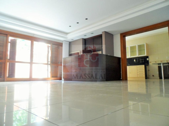 Imagem Casa com 4 Quartos à Venda, 350 m² em Vila Assunção - Porto Alegre Imagem Casa com 4 Quartos à Venda, 350 m² em Vila Assunção - Porto Alegre