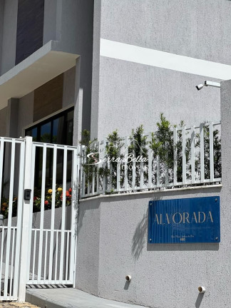 Imagem Casa com 4 Quartos à Venda, em Várzea - Teresópolis Imagem Casa com 4 Quartos à Venda, em Várzea - Teresópolis
