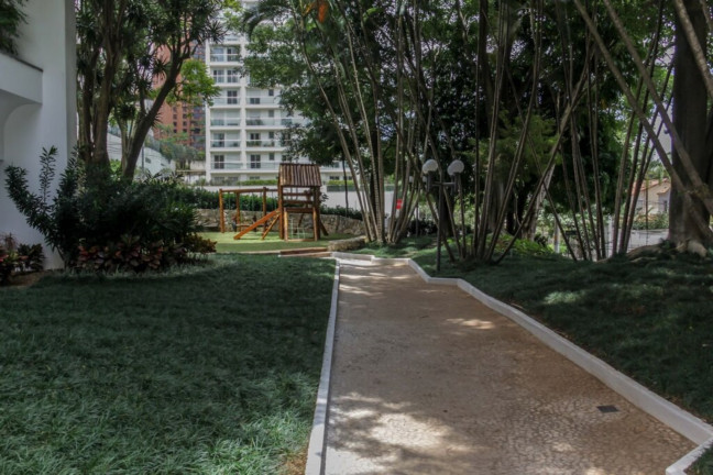 Imagem Imóvel com 3 Quartos à Venda, 212 m² em Higienópolis - São Paulo Imagem Imóvel com 3 Quartos à Venda, 212 m² em Higienópolis - São Paulo