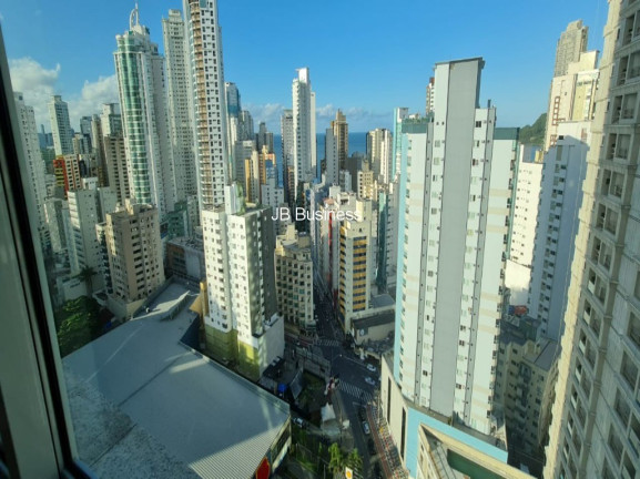 Imagem Imóvel com 3 Quartos à Venda, 138 m² em Centro - Balneário Camboriú Imagem Imóvel com 3 Quartos à Venda, 138 m² em Centro - Balneário Camboriú