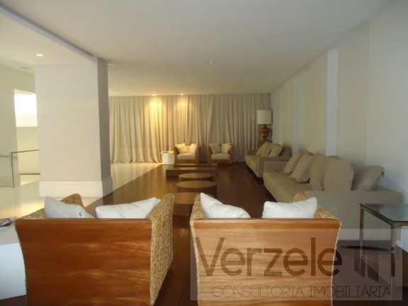 Imagem Apartamento com 4 Quartos à Venda, 200 m² em Centro - Balneário Camboriú Imagem Apartamento com 4 Quartos à Venda, 200 m² em Centro - Balneário Camboriú