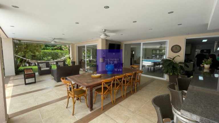 Imagem Casa com 7 Quartos à Venda, em Enseada - Guarujá Imagem Casa com 7 Quartos à Venda, em Enseada - Guarujá
