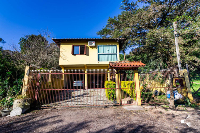 Imagem Casa com 5 Quartos à Venda, em Jardim Sabará - Porto Alegre Imagem Casa com 5 Quartos à Venda, em Jardim Sabará - Porto Alegre