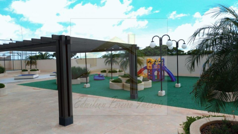 Imagem Apartamento com 3 Quartos à Venda, 67 m² em Jardim Shangri-la A - Londrina