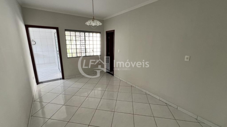 Imagem Casa com 3 Quartos à Venda, 190 m² em Vila Taquarussu - Campo Grande Imagem Casa com 3 Quartos à Venda, 190 m² em Vila Taquarussu - Campo Grande