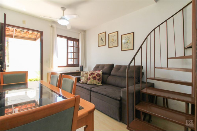 Imagem Casa com 3 Quartos à Venda, em Vila Nova - Porto Alegre Imagem Casa com 3 Quartos à Venda, em Vila Nova - Porto Alegre
