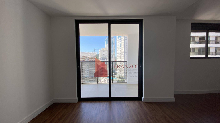 Imagem Cobertura com 3 Quartos à Venda, 211 m² em Fazenda - Itajaí Imagem Cobertura com 3 Quartos à Venda, 211 m² em Fazenda - Itajaí