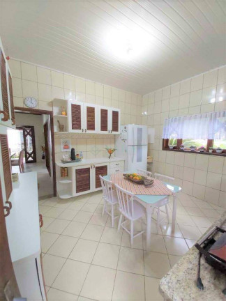 Imagem Casa com 3 Quartos à Venda, 450 m² em Horta Florestal - Ubatuba