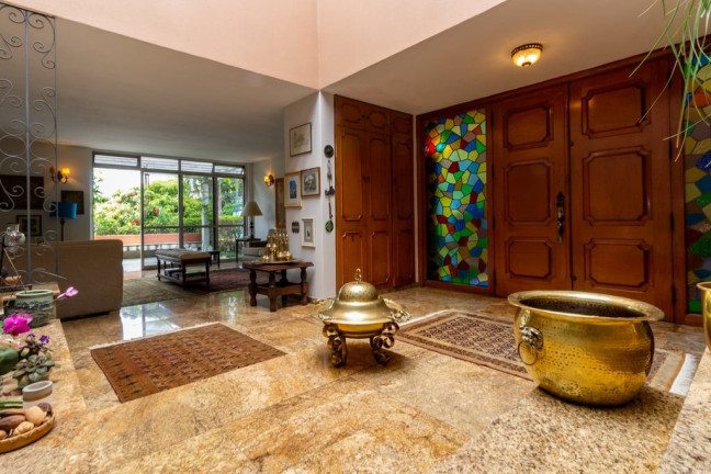 Imagem Casa com 4 Quartos à Venda, em Butantã - São Paulo Imagem Casa com 4 Quartos à Venda, em Butantã - São Paulo