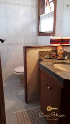 Imagem Casa com 3 Quartos à Venda, 220 m² em Quebra Frascos - Teresópolis Imagem Casa com 3 Quartos à Venda, 220 m² em Quebra Frascos - Teresópolis