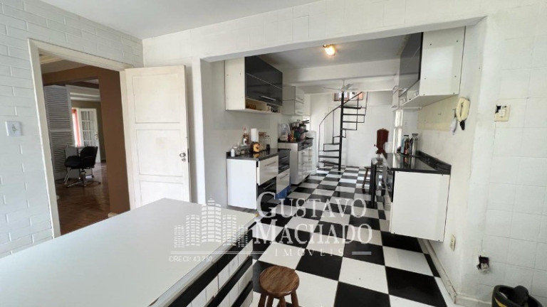 Imagem Casa com 3 Quartos à Venda, 300 m² em Laranjal - Volta Redonda Imagem Casa com 3 Quartos à Venda, 300 m² em Laranjal - Volta Redonda