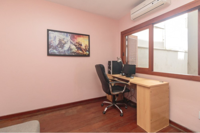 Imagem Casa com 3 Quartos à Venda, 213 m² em Chácara Das Pedras - Porto Alegre Imagem Casa com 3 Quartos à Venda, 213 m² em Chácara Das Pedras - Porto Alegre