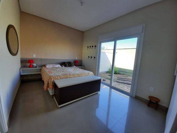Imagem Casa com 4 Quartos à Venda, 300 m² em Centro - Xangri-lá Imagem Casa com 4 Quartos à Venda, 300 m² em Centro - Xangri-lá
