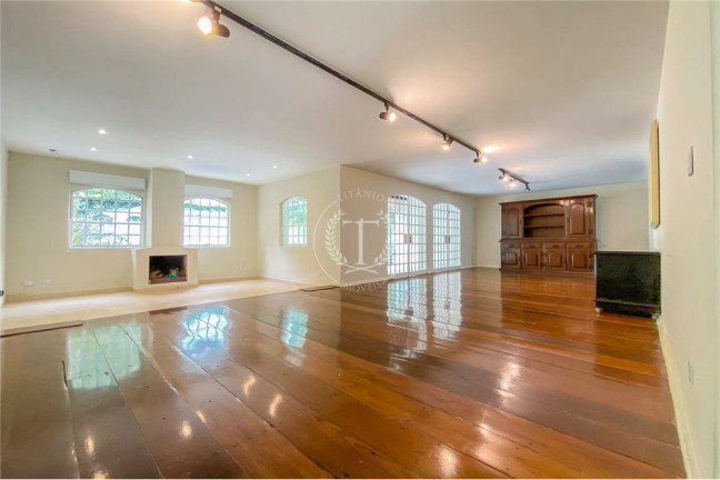 Imagem Casa com 3 Quartos à Venda, 440 m² em Morumbi - São Paulo Imagem Casa com 3 Quartos à Venda, 440 m² em Morumbi - São Paulo