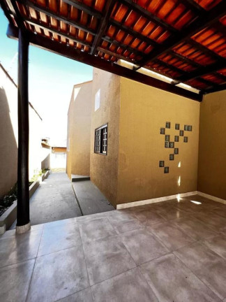 Imagem Casa com 3 Quartos à Venda, 243 m² em Parque Das Laranjeiras Acréscimo - Goiânia