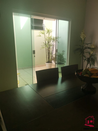 Imagem Casa com 3 Quartos à Venda, 250 m² em Jardim Macarenko - Sumaré