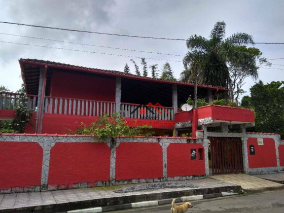 Sobrado com 5 Quartos para Alugar, 191 m² em Massaguaçu - Caraguatatuba