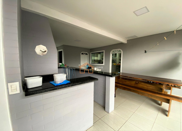 Imagem Casa com 4 Quartos à Venda, 370 m² em Costa E Silva - Joinville Imagem Casa com 4 Quartos à Venda, 370 m² em Costa E Silva - Joinville