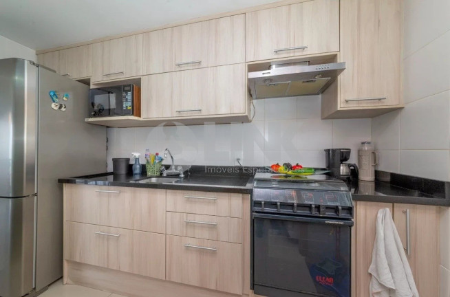 Imagem Apartamento com 3 Quartos à Venda, 105 m² em Passo Da Areia - Porto Alegre