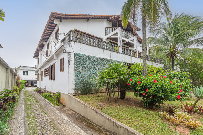 Casa com 10 Quartos à Venda, 1.000 m² em Barra Da Tijuca - Rio De Janeiro