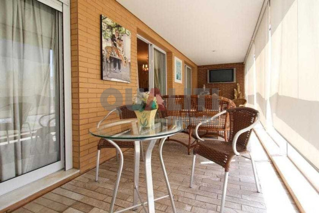 Imagem Apartamento com 2 Quartos à Venda, 227 m² em Itaim Bibi - São Paulo