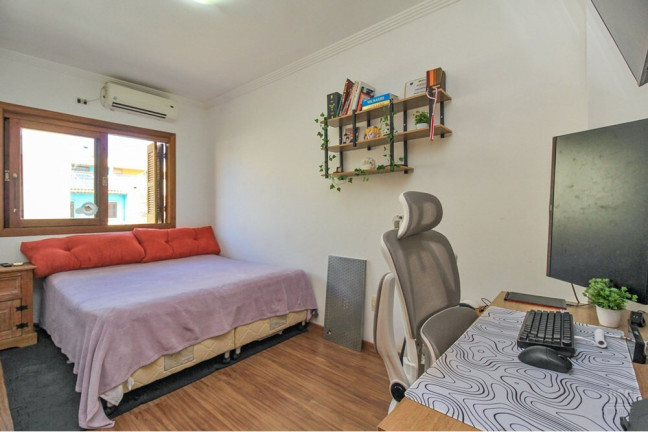 Imagem Casa com 4 Quartos à Venda, 201 m² em Espírito Santo - Porto Alegre Imagem Casa com 4 Quartos à Venda, 201 m² em Espírito Santo - Porto Alegre