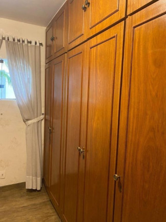 Imagem Casa com 3 Quartos à Venda, 350 m² em Interlagos - São Paulo Imagem Casa com 3 Quartos à Venda, 350 m² em Interlagos - São Paulo