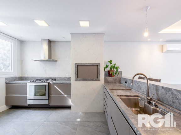 Imagem Casa com 3 Quartos à Venda, em Três Figueiras - Porto Alegre Imagem Casa com 3 Quartos à Venda, em Três Figueiras - Porto Alegre