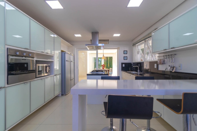Imagem Casa com 3 Quartos à Venda, 389 m² em Boa Vista - Porto Alegre Imagem Casa com 3 Quartos à Venda, 389 m² em Boa Vista - Porto Alegre
