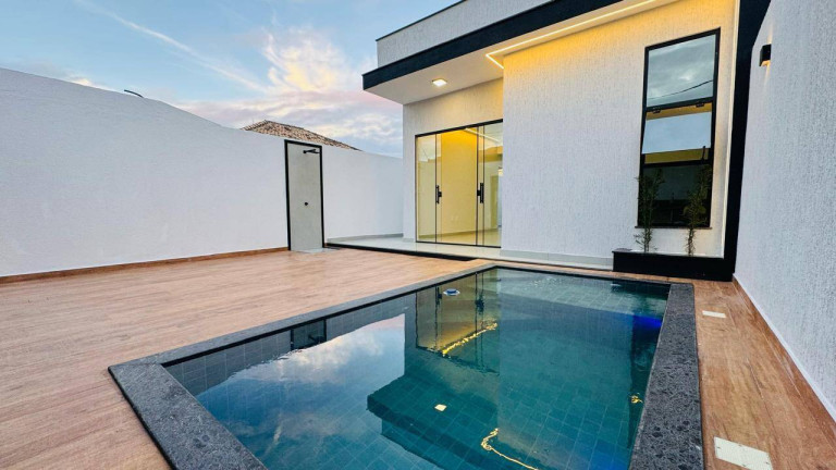 Imagem Casa com 2 Quartos à Venda, 60 m² em Jardim Peró - Cabo Frio Imagem Casa com 2 Quartos à Venda, 60 m² em Jardim Peró - Cabo Frio